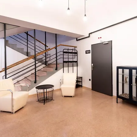 Hostel Adhoc