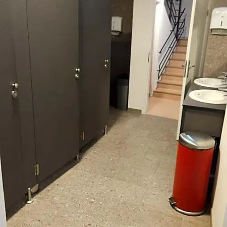 Adhoc * ليوبليانا